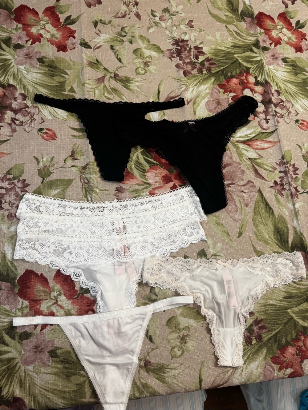 Victoria's Secret Black and White Lace & Cotton Thong Bundle